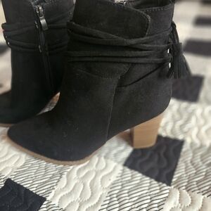 Maurices Black Ankle Boots with Tan Heel